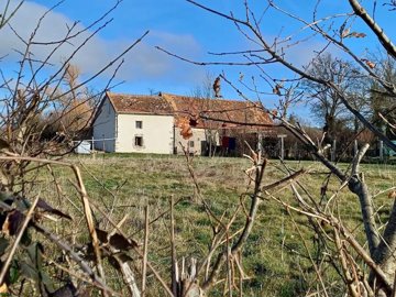 1 - Chénérailles, Maison