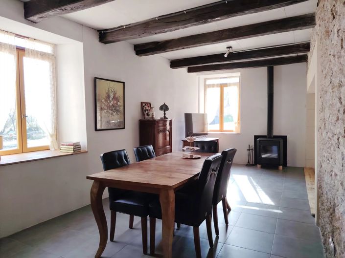 Image No.10-1 Bed House for sale