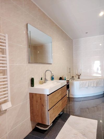 Image No.28-1 Bed House for sale