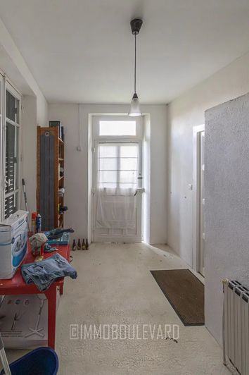 Image No.9-4 Bed House for sale