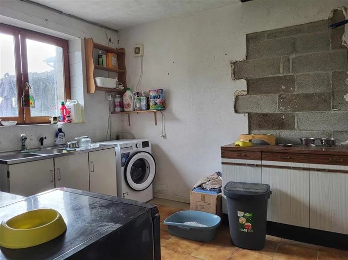 Image No.10-3 Bed House for sale