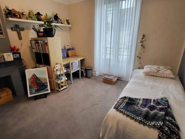 Image No.17-4 Bed House for sale