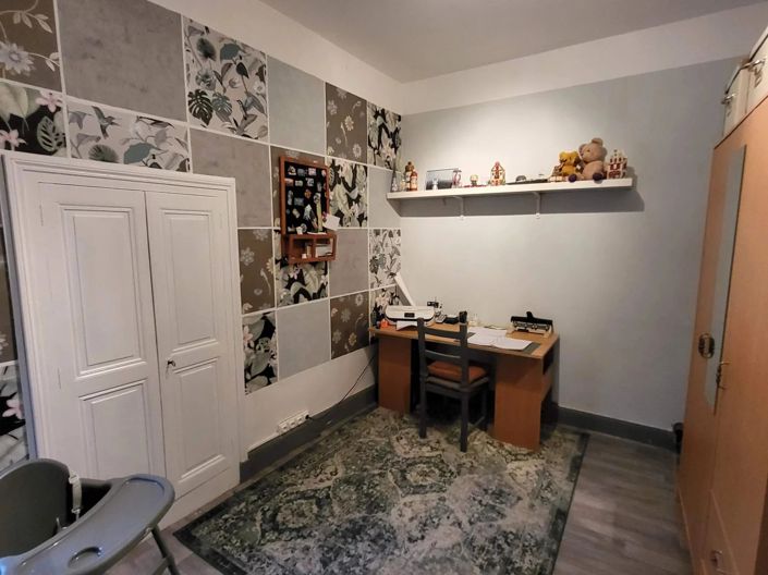 Image No.18-4 Bed House for sale
