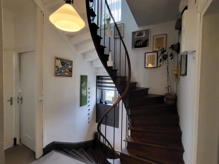 Image No.20-4 Bed House for sale