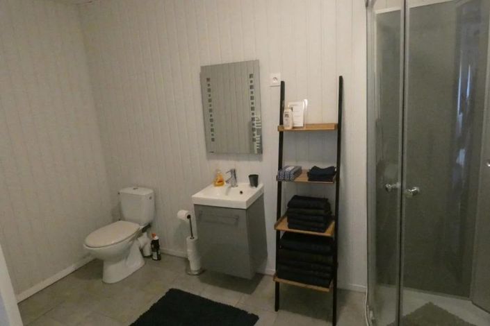 Image No.25-4 Bed House for sale