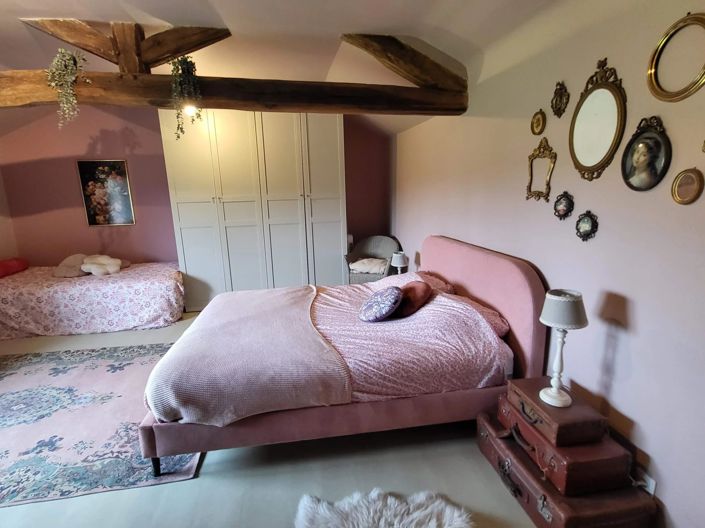 Image No.11-2 Bed Farmhouse for sale