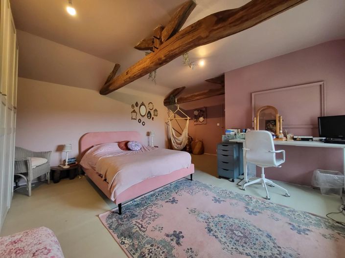 Image No.12-2 Bed Farmhouse for sale