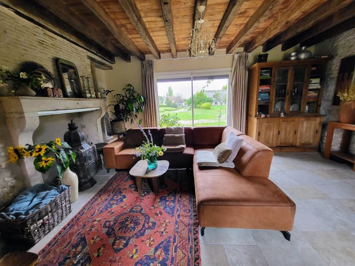 Image No.9-2 Bed Farmhouse for sale