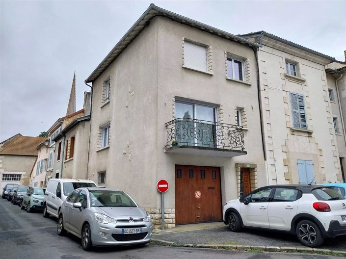 Image No.1-Maison de 4 chambres à vendre à Saint-Savin