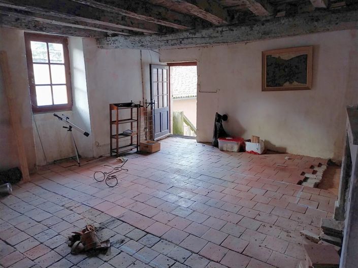 Image No.6-2 Bed House for sale