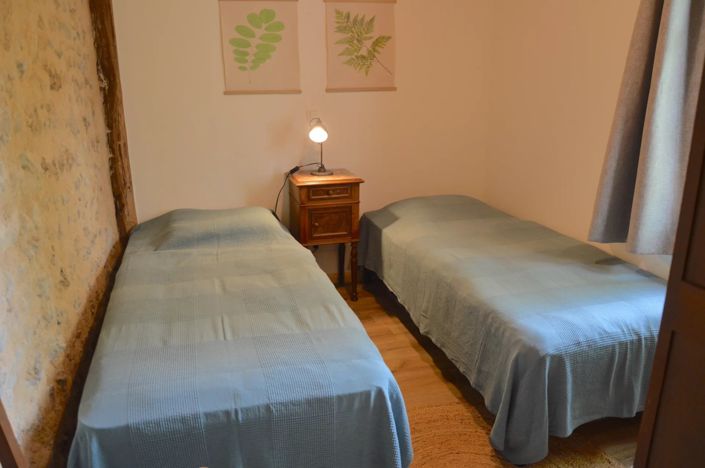 Image No.12-8 Bed House for sale