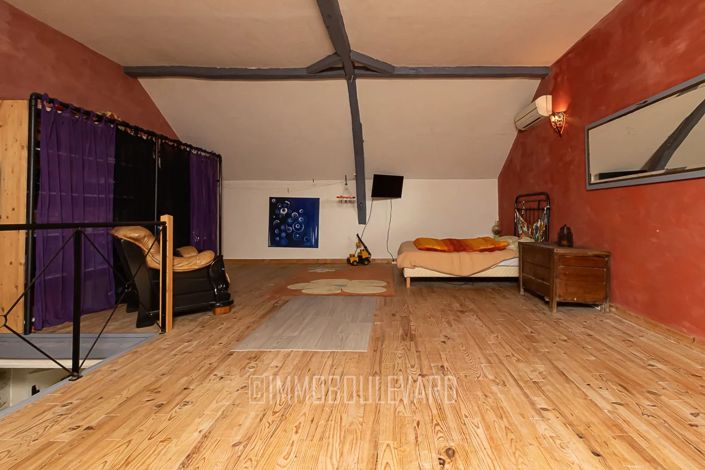 Image No.19-1 Bed House for sale