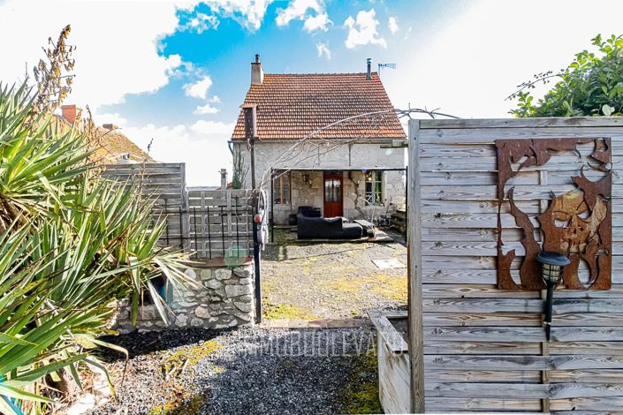 Image No.4-1 Bed House for sale