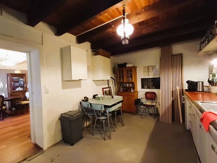 Image No.11-3 Bed House for sale