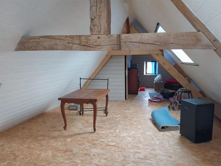 Image No.11-3 Bed House for sale