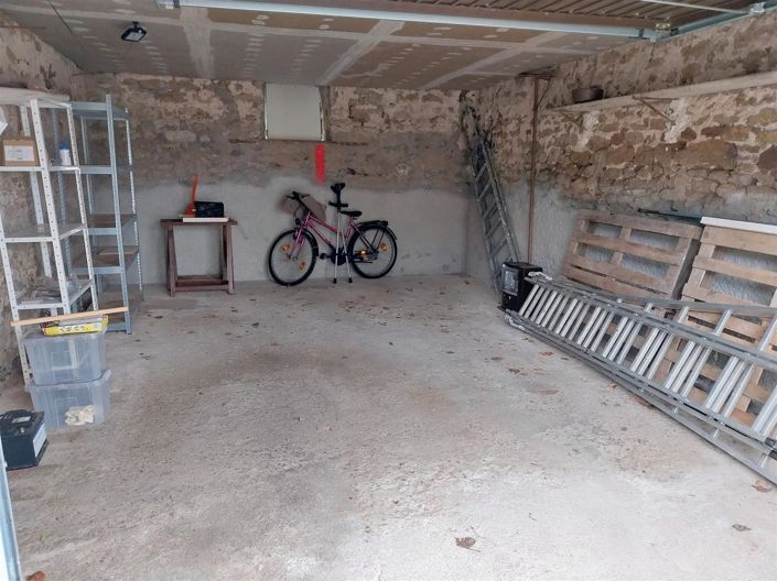 Image No.17-3 Bed House for sale