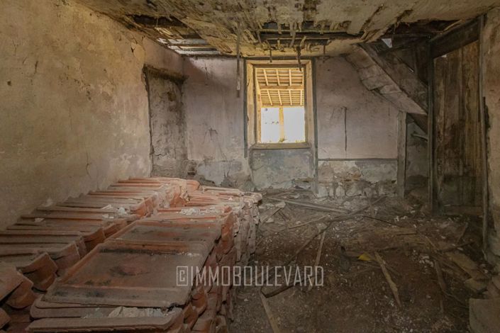 Image No.13-2 Bed House for sale