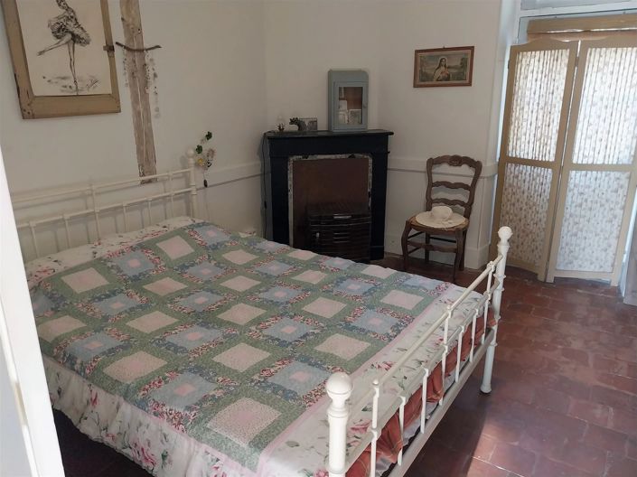 Image No.9-3 Bed House for sale