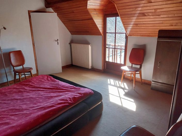 Image No.11-5 Bed House for sale