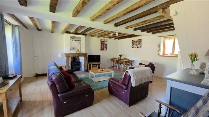 Image No.24-6 Bed House for sale