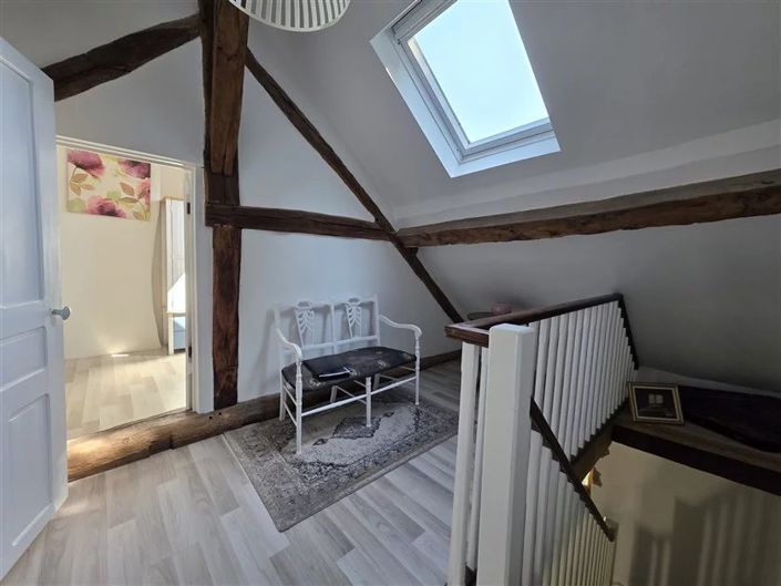 Image No.25-6 Bed House for sale