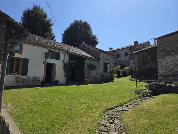 Image No.3-6 Bed House for sale