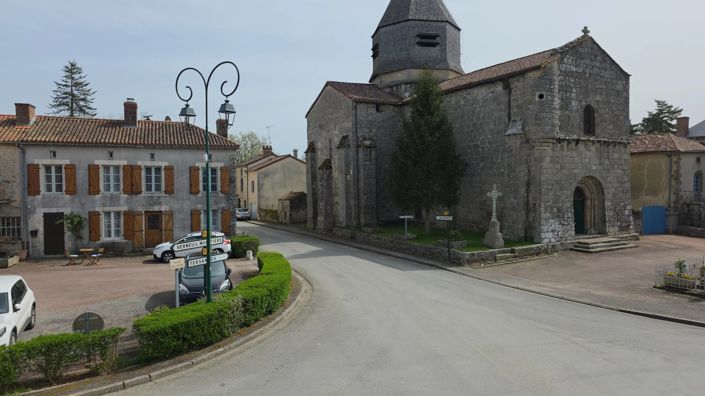 Image No.8-2 Bed House for sale