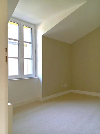 Image No.10-2 Bed House for sale