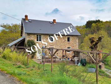 1 - Saint-Gervais-d'Auvergne, House