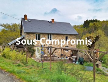 1 - Saint-Gervais-d'Auvergne, House