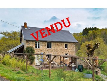 1 - Saint-Gervais-d'Auvergne, House