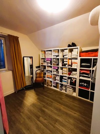 Image No.20-4 Bed House for sale