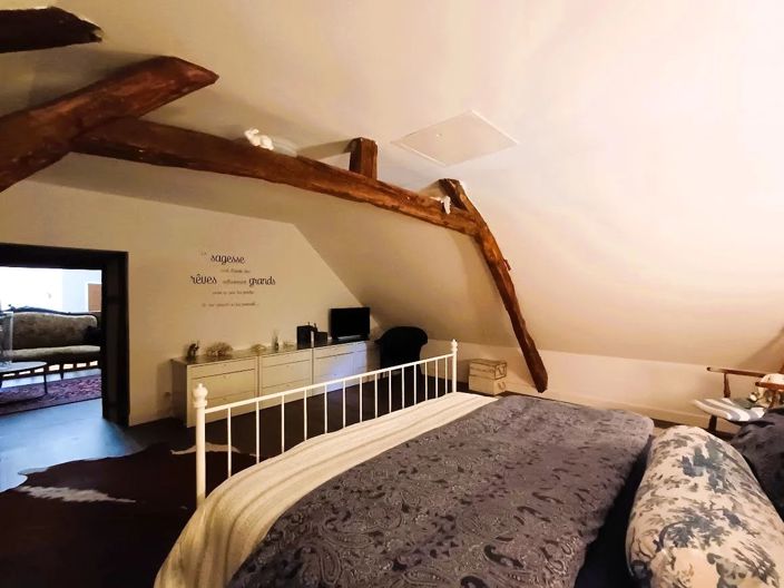 Image No.24-4 Bed House for sale