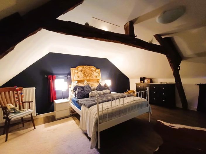 Image No.25-4 Bed House for sale