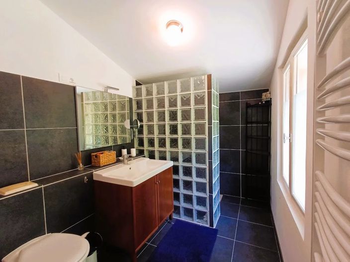 Image No.29-4 Bed House for sale