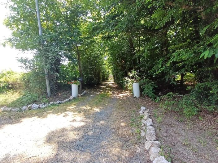 Image No.6-4 Bed House for sale