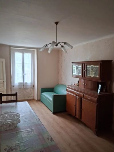 Image No.9-2 Bed House for sale