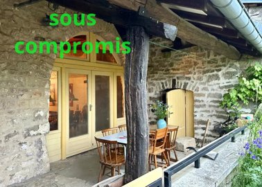 1 - Les Thons, Maison