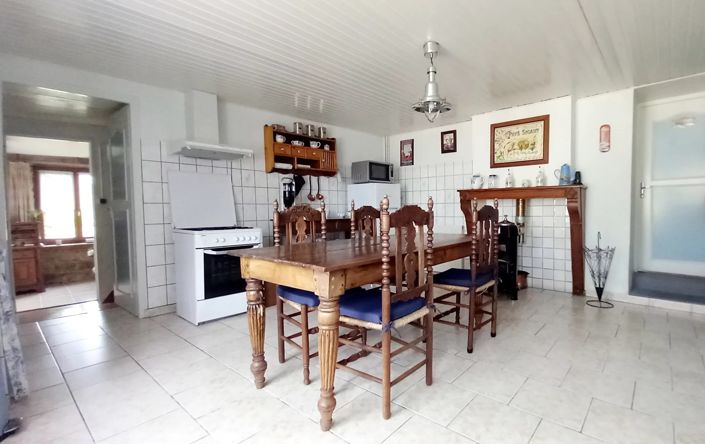 Image No.10-3 Bed House for sale