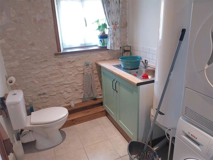 Image No.9-3 Bed House for sale