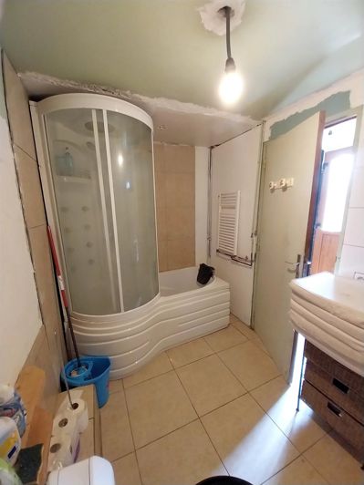 Image No.9-2 Bed House for sale