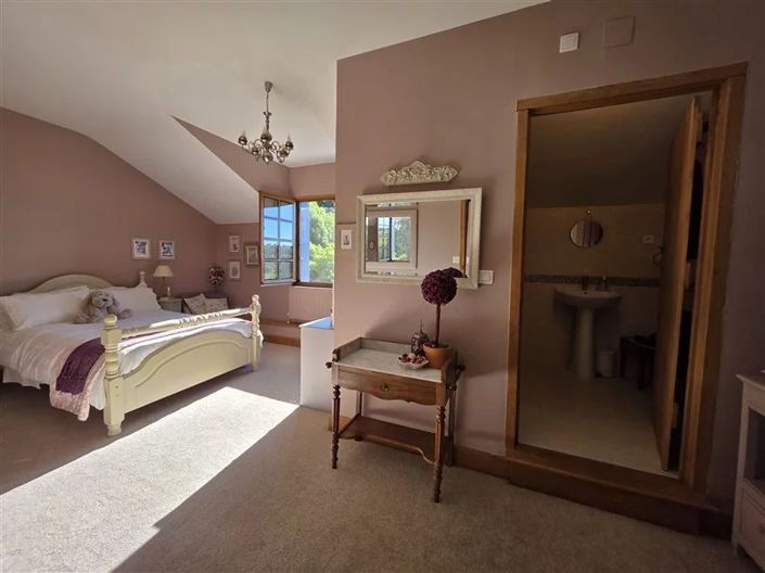 Image No.18-5 Bed Villa for sale