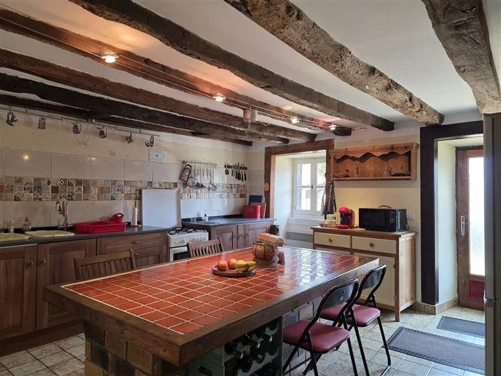 Image No.4-2 Bed House for sale