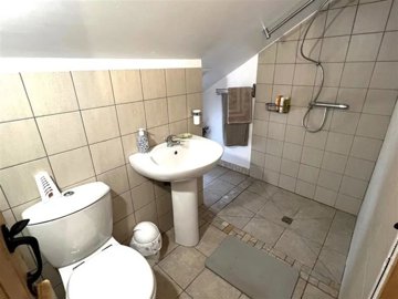 892f288dbe281e4f1700c0fd501ed046d7d3765883887