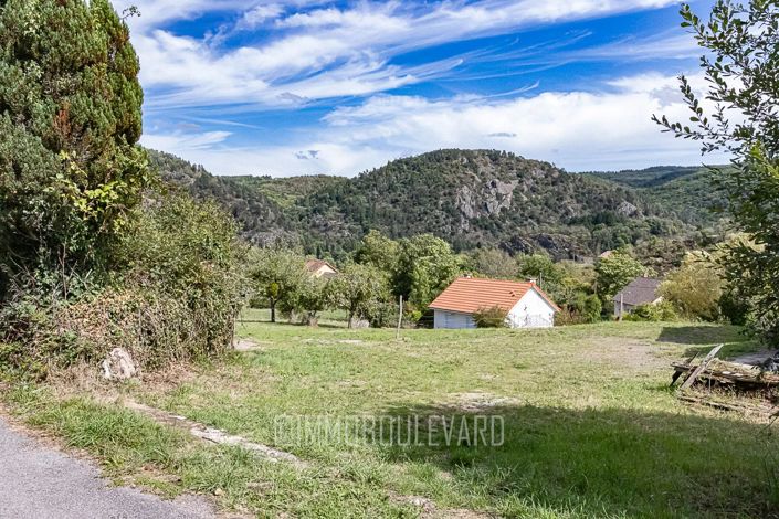 Image No.25-4 Bed House for sale