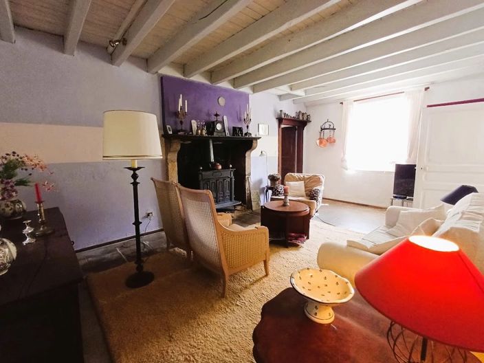 Image No.11-3 Bed House for sale