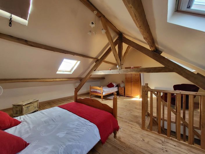 Image No.25-4 Bed House for sale