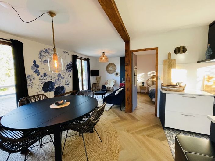 Image No.5-2 Bed House for sale