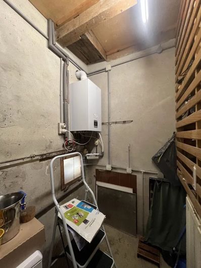 Image No.11-2 Bed House for sale