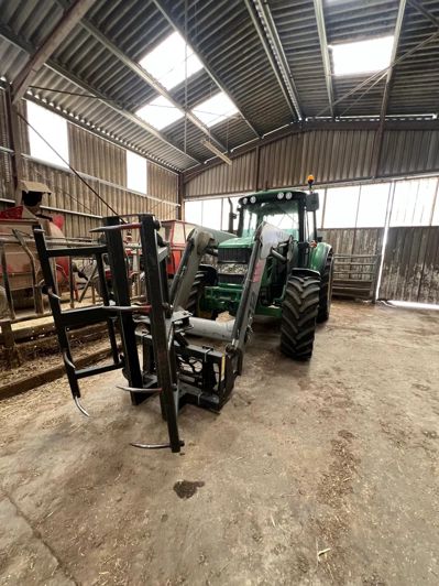 Image No.8-4 Bed Commercial for sale